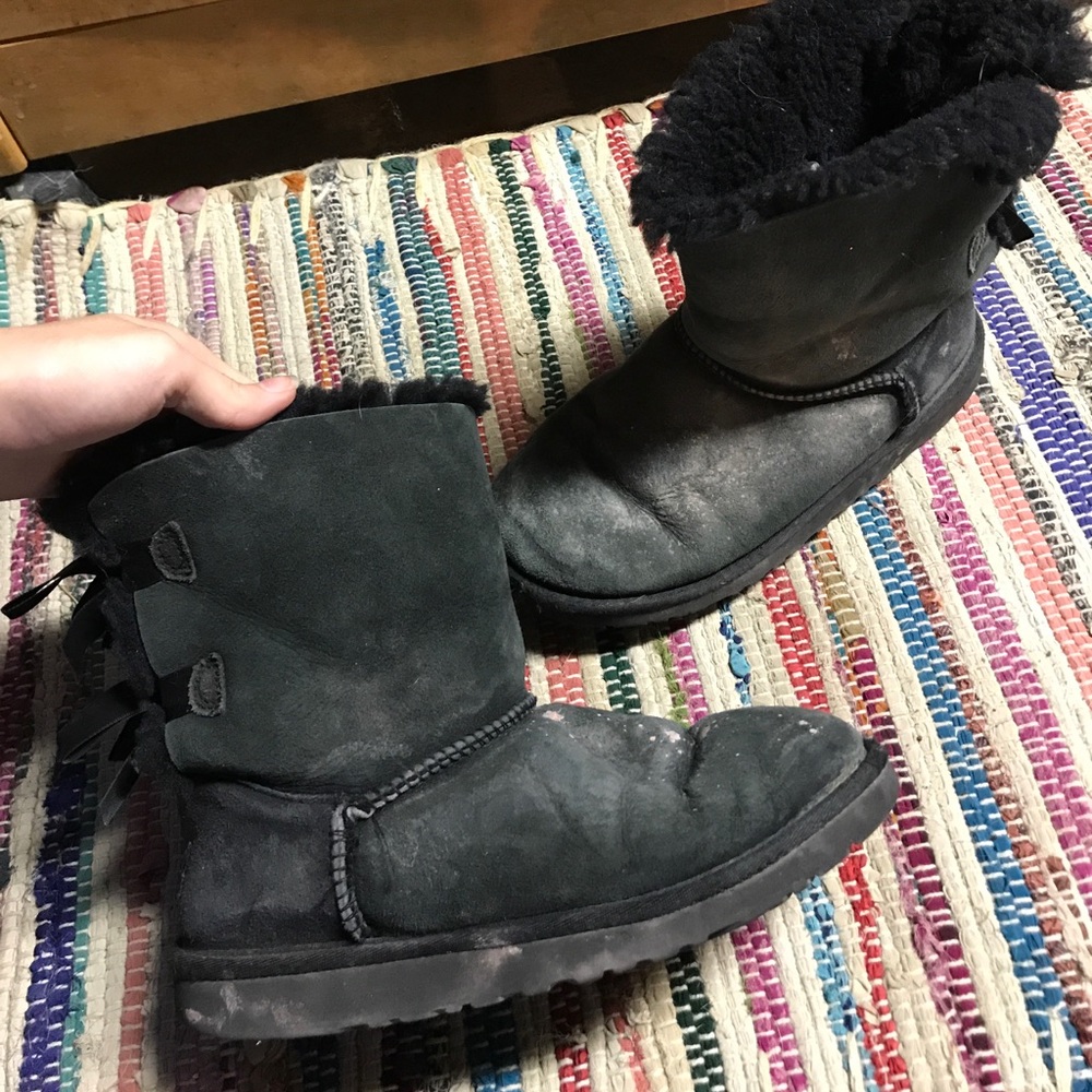 Ugg bailey bow sz 7